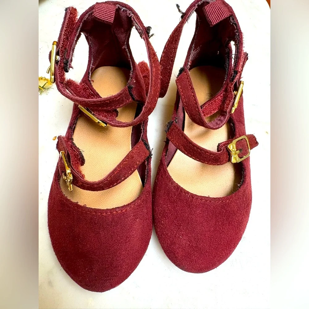 Old Navy Burgundy Mary Jane Dress Shoes for Kids